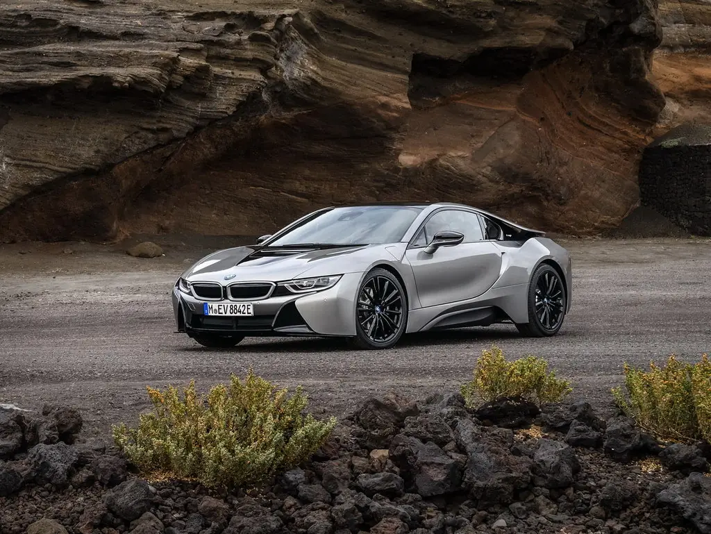 BMW i8 (I12) 1 поколение, рестайлинг, купе, гибрид (12.2017 - 06.2020)